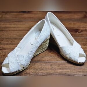 Chaps Womens Dakoda 10 B Espadrille Wedge Open Toe Floral White Shoes Sandals